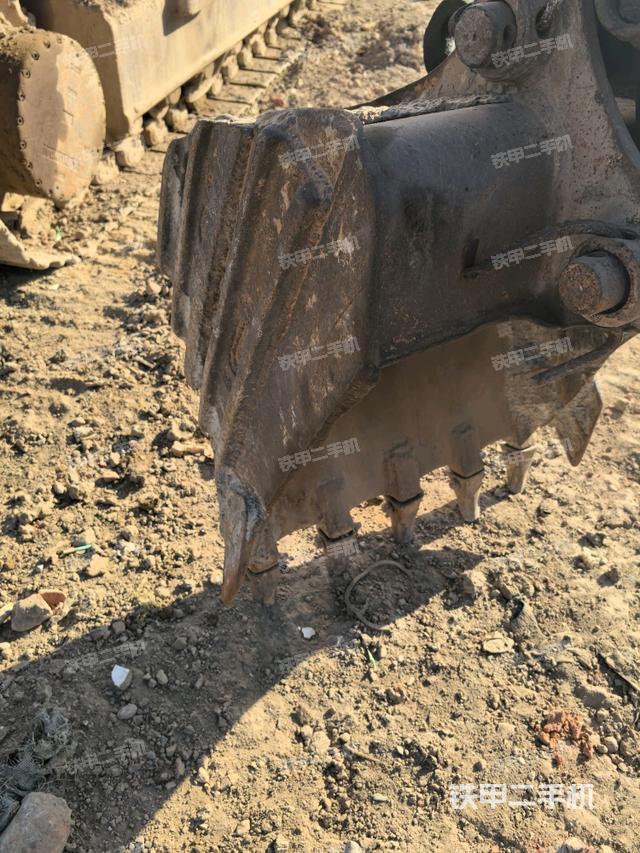 鏟斗右后整體（工作和回轉裝置）