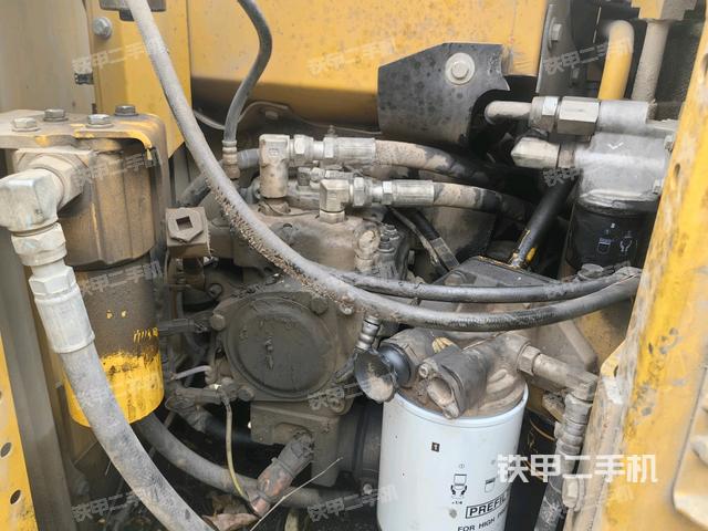 液压泵斜45 左（大件舱室）