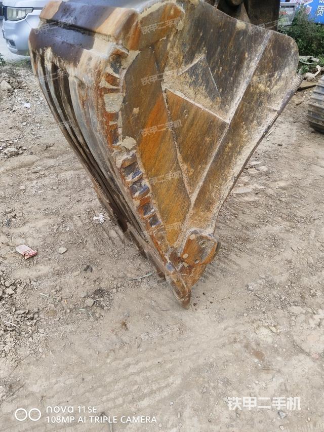 大臂根部?斜視（工作和回轉(zhuǎn)裝置）