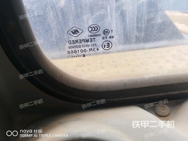 左后方玻璃角標(biāo)（駕駛室部分）