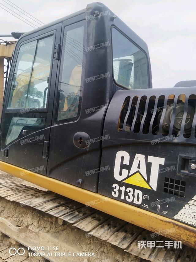 右側(cè)玻璃角標(biāo)（駕駛室部分）