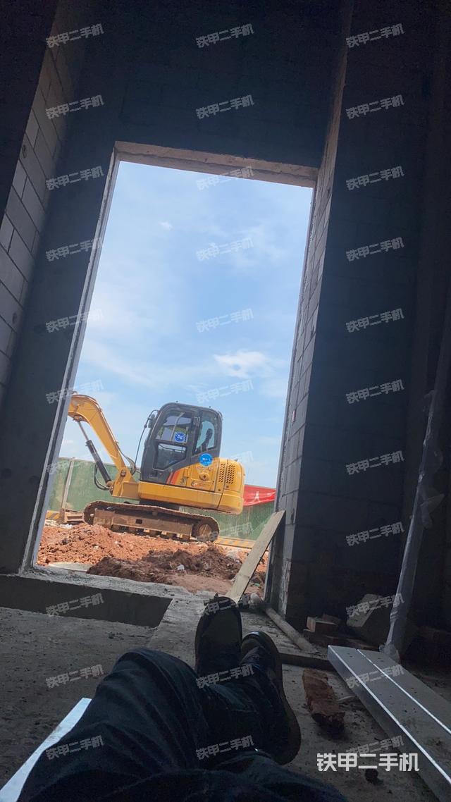 駕駛室頂部（整機(jī)外觀）