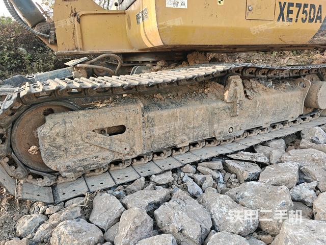 右導(dǎo)向輪（行走機(jī)構(gòu)）