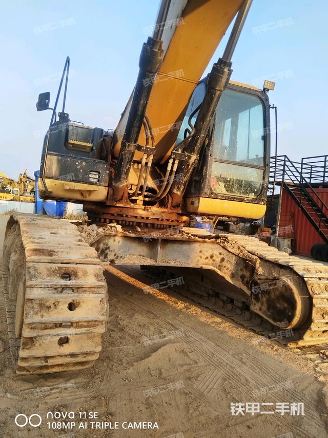 小臂整體左后（工作和回轉(zhuǎn)裝置）