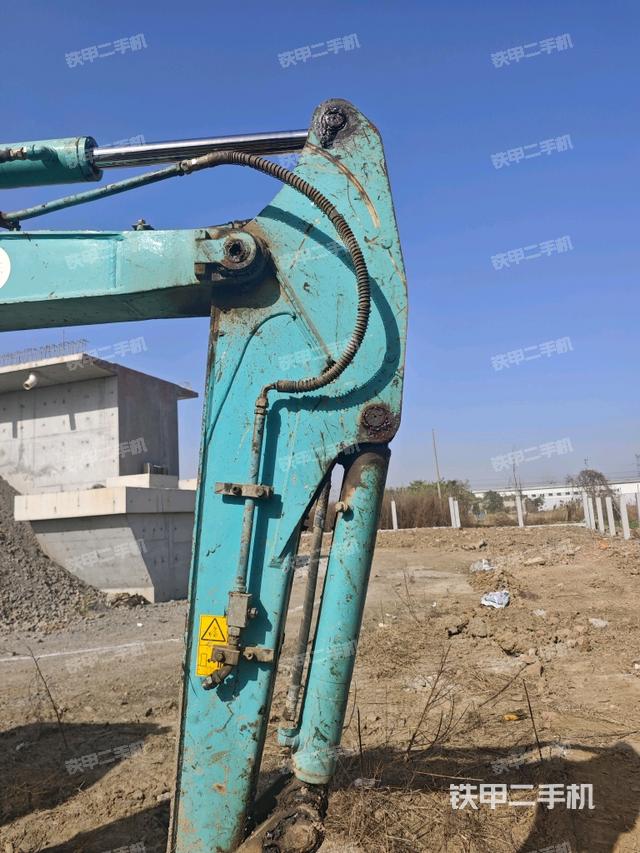 小臂整体左后（工作和回转装置）