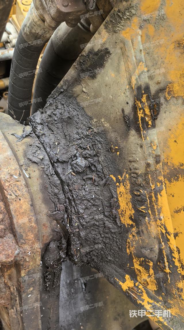 大臂根部 斜视（工作和回转装置）