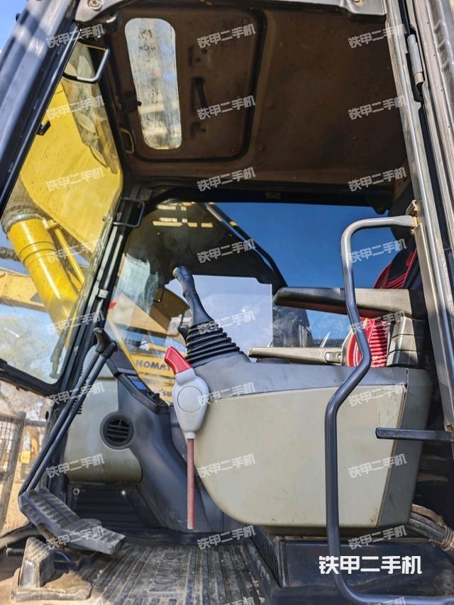 駕駛室整體（整機外觀）