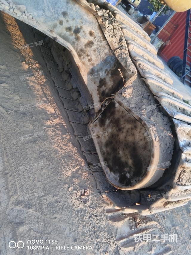 左側(cè)履帶整體?（行走機(jī)構(gòu)）