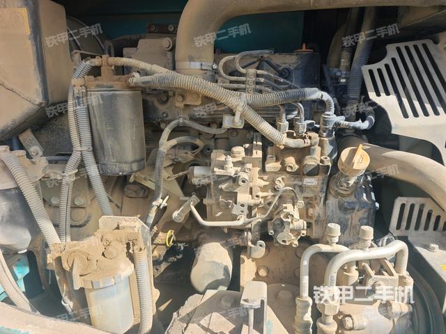 发动机室（上车部件）