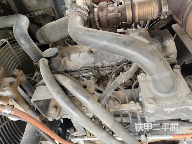 发动机室（上车部件）