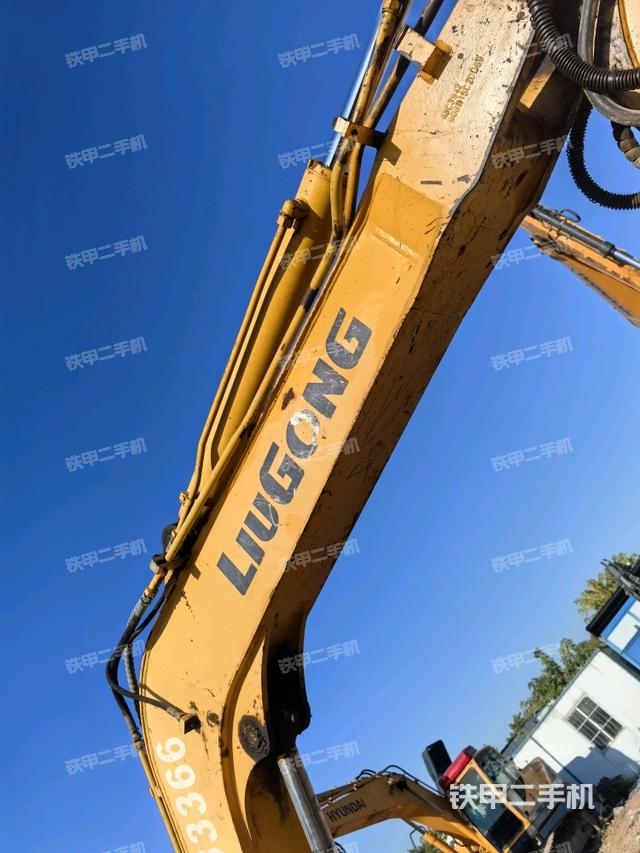 大臂整體?右側（工作和回轉裝置）