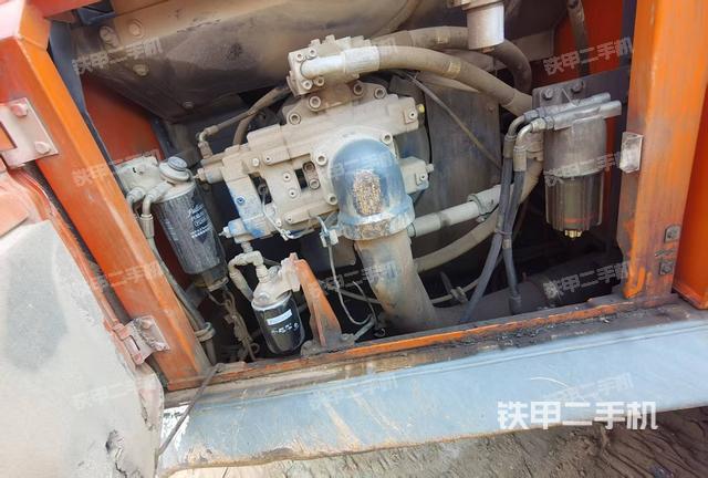 液压泵室（大件舱室）