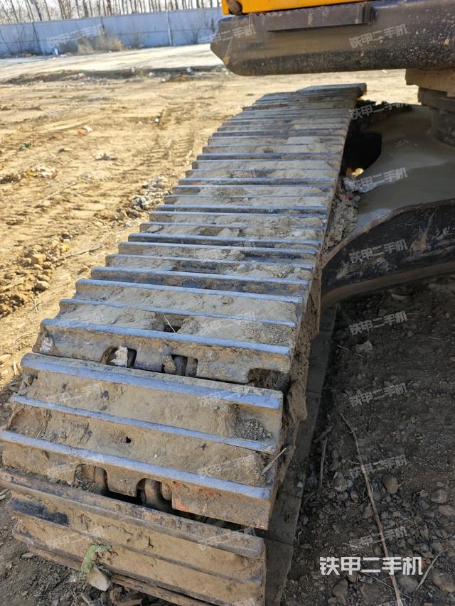 单侧履带整体（整机外观）