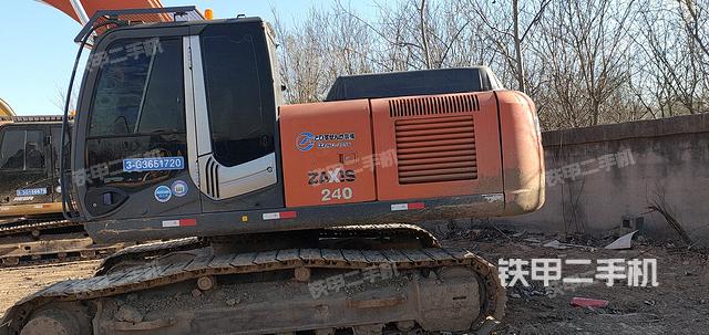 日立ZX240-3挖掘机