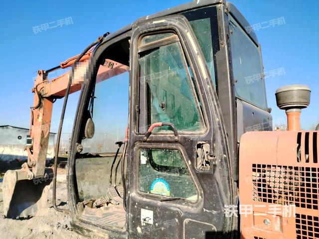 驾驶室整体（整机外观）