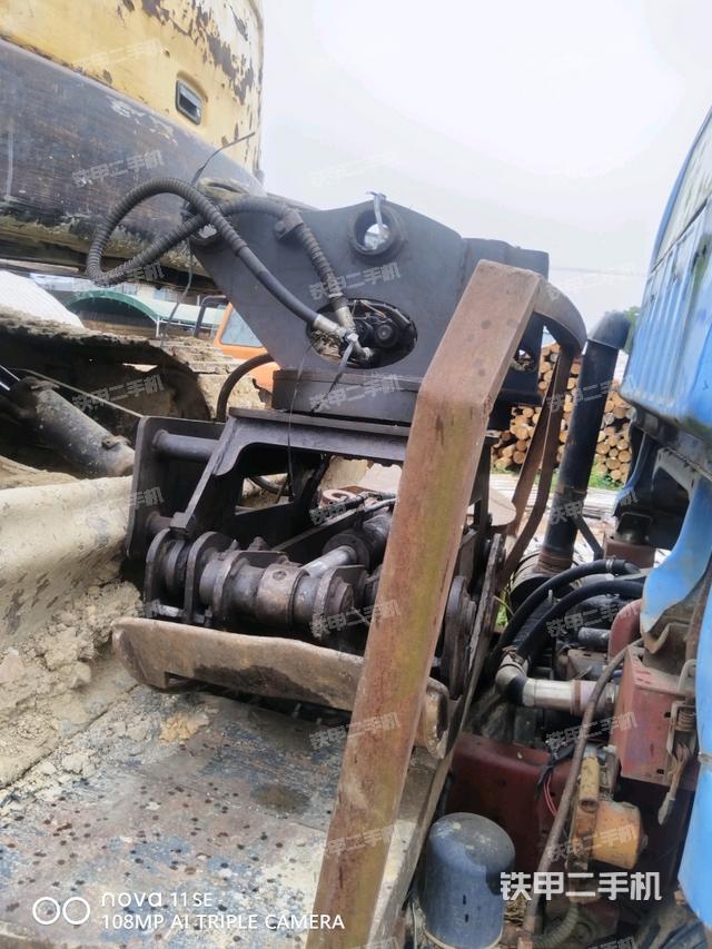 小臂整体右前（工作和回转装置）