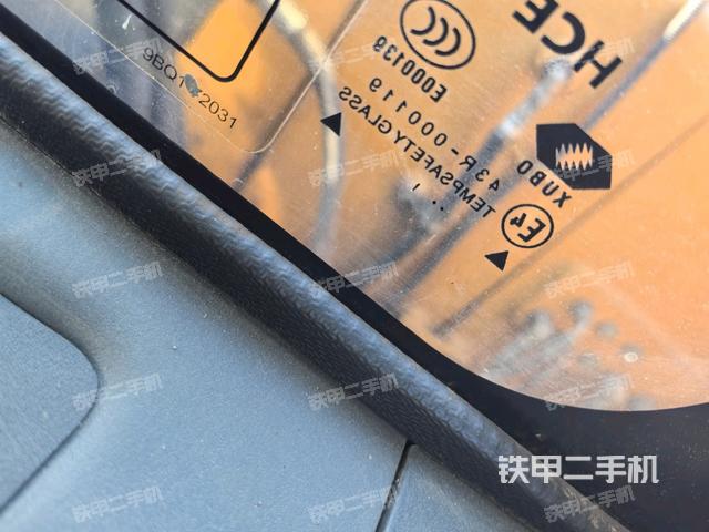 后窗玻璃角標(biāo)（駕駛室部分）