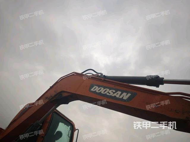 大臂整體?右側(cè)（工作和回轉(zhuǎn)裝置）