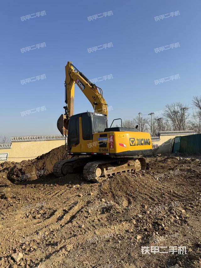 驾驶室顶部（整机外观）