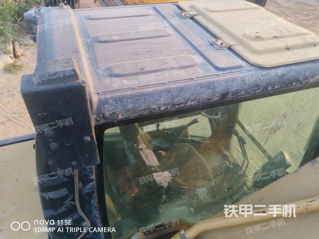 氣門室蓋螺絲特寫（上車部件）