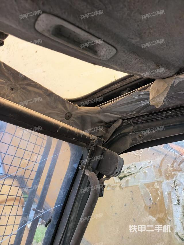 座椅后部（駕駛室部分）