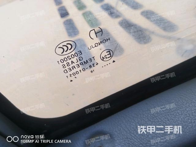 后窗玻璃角標(biāo)（駕駛室部分）