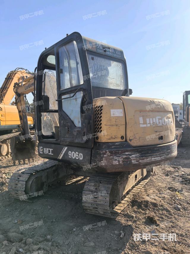 左后45（整機外觀）