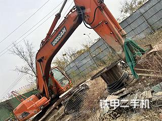 斗山DH220LC-7挖掘機實拍圖片