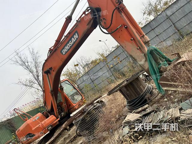 斗山DH220LC-7挖掘机