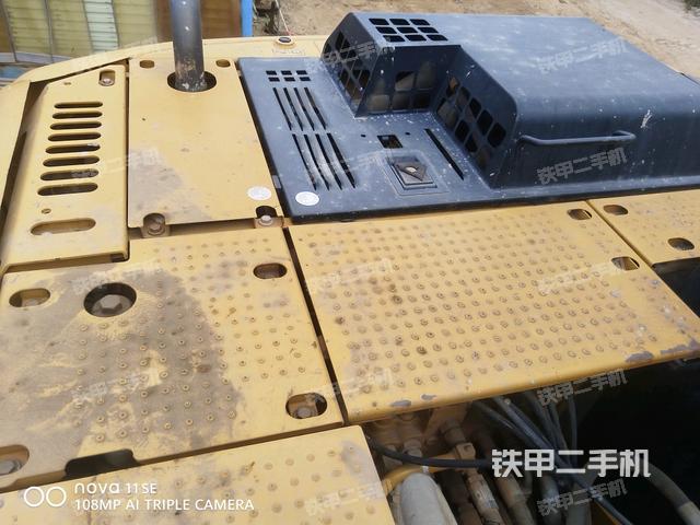 氣門室蓋螺絲特寫（上車部件）