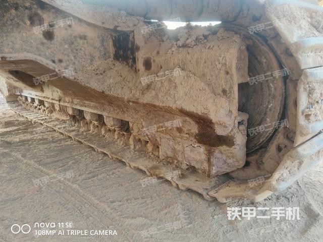 左導(dǎo)向輪（行走機(jī)構(gòu)）