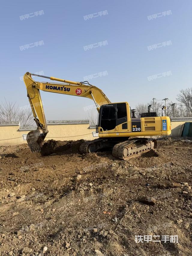 小松PC220-8M0挖掘機