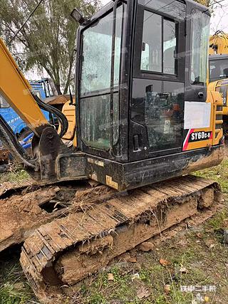 三一重工SY55C挖掘机