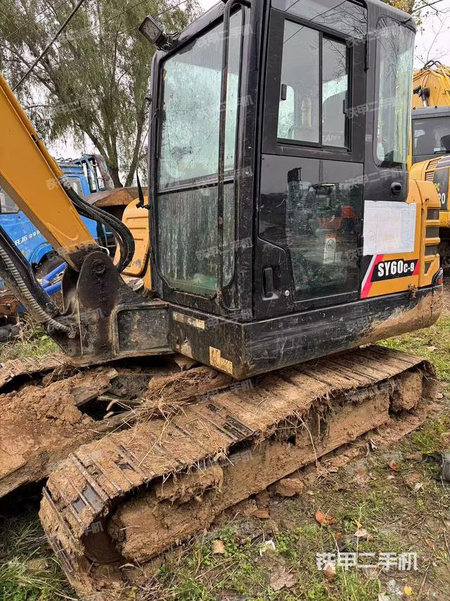 三一重工SY55C挖掘机