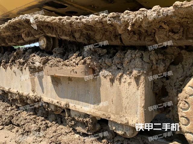 單側(cè)履帶整體（整機(jī)外觀）