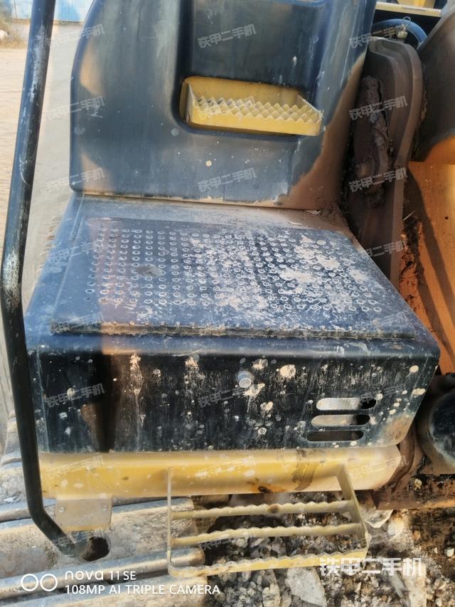 小臂整體右前（工作和回轉(zhuǎn)裝置）