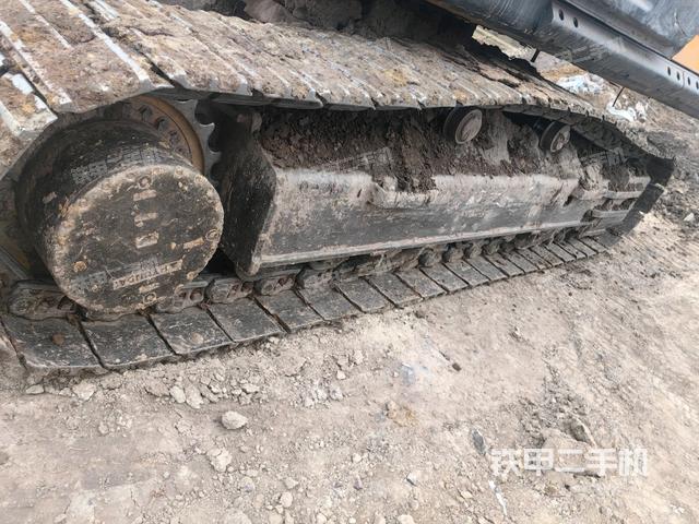 右侧履带整体（行走机构）