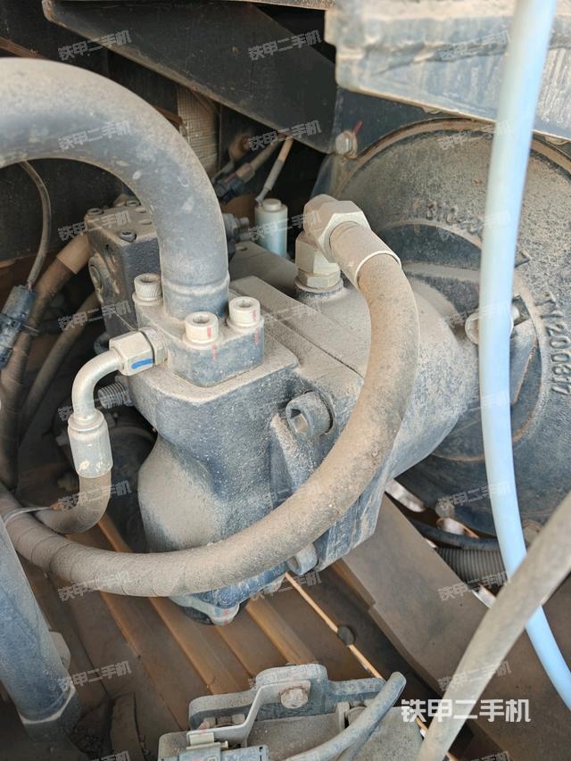 液壓泵室（大件艙室）