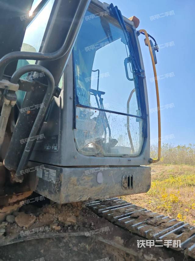 駕駛室左前45度（駕駛室部分）