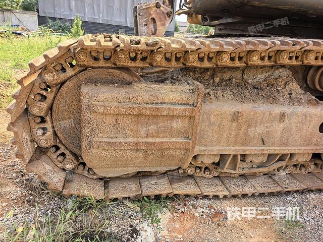 左側行走馬達蓋板（行走機構）