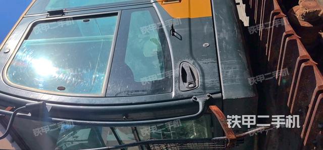 驾驶室整体（整机外观）