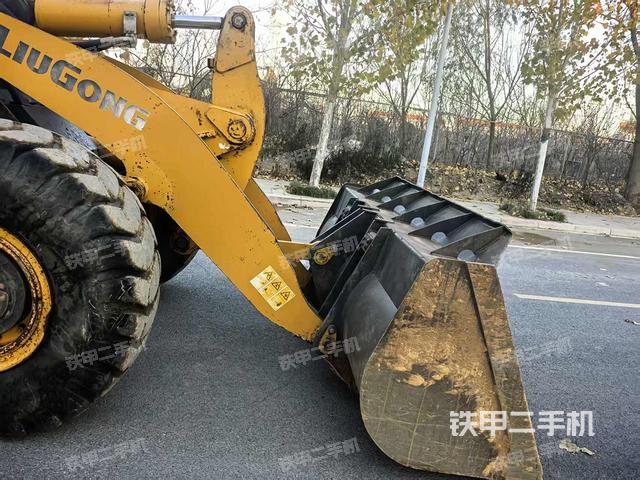 工作装置整体（整机外观及大件）