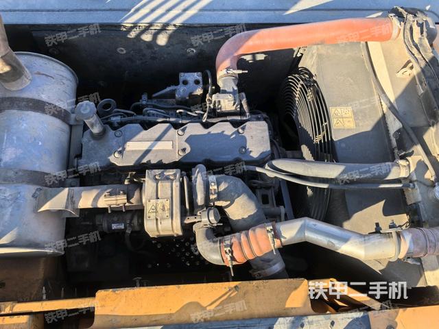 发动机室（上车部件）