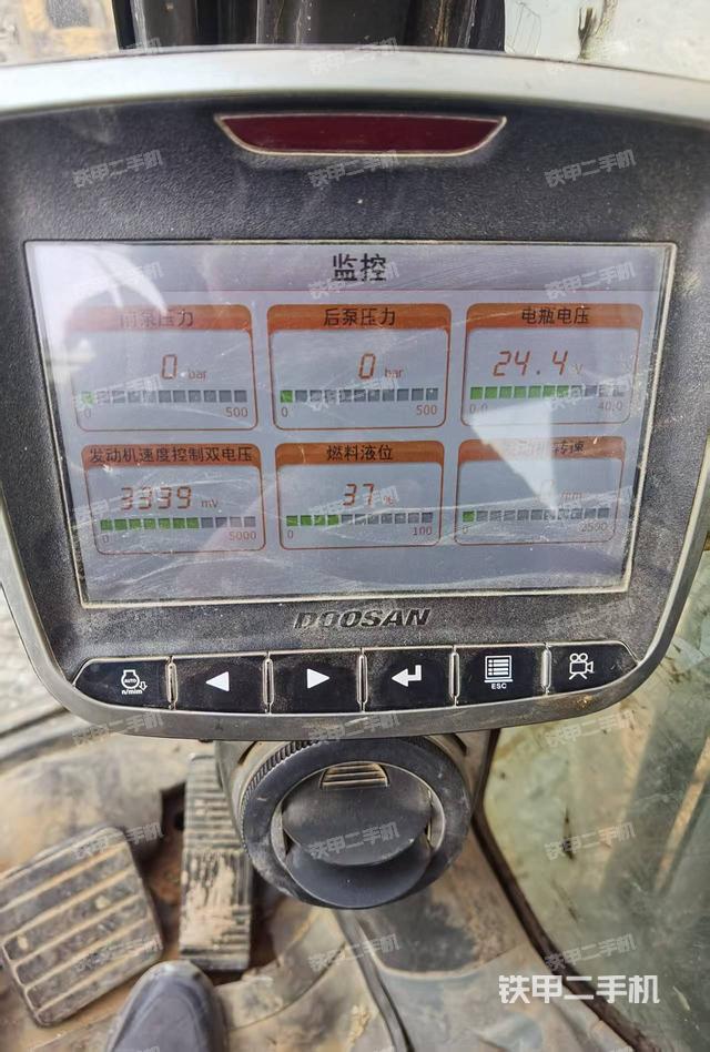 显示屏 （驾驶室部分）