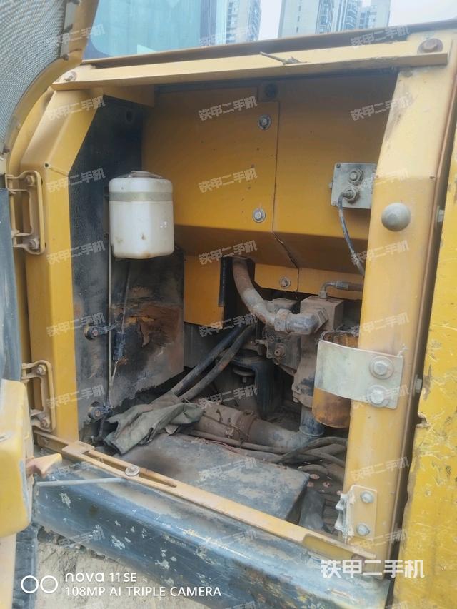 電瓶（大件艙室）