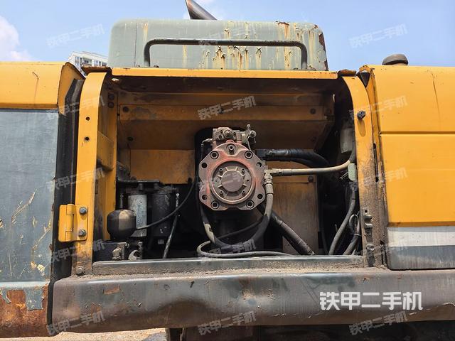 液壓泵室（大件艙室）