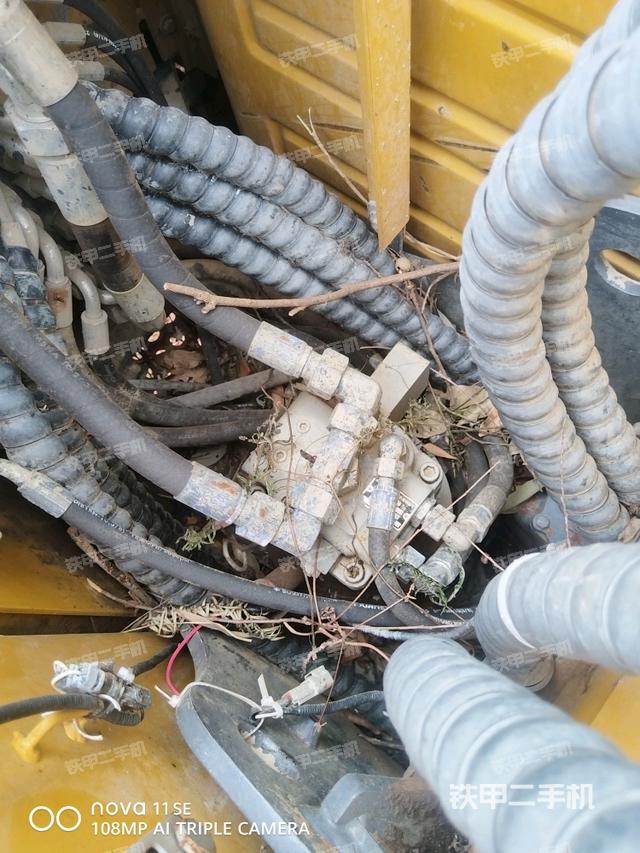 回轉(zhuǎn)馬達(dá)（上車部件）