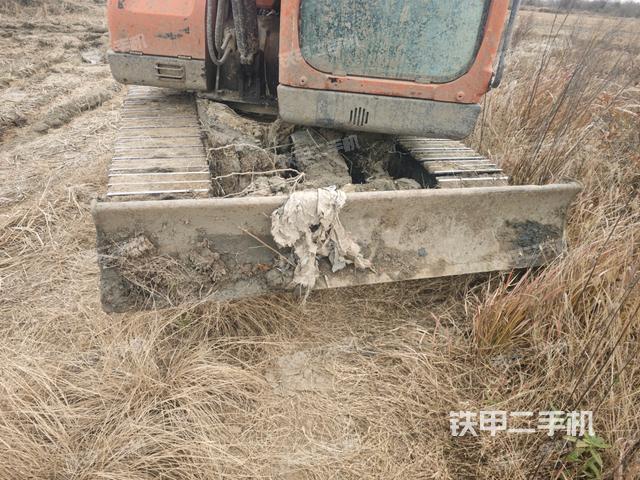 轉(zhuǎn)盤和下車架正前（工作和回轉(zhuǎn)裝置）