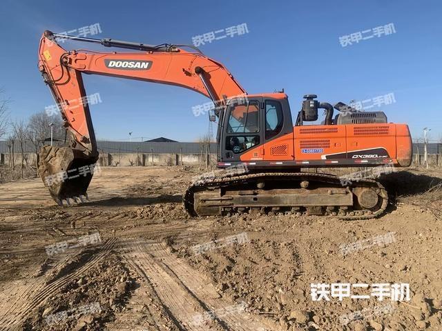 斗山DX380LC-9C挖掘机