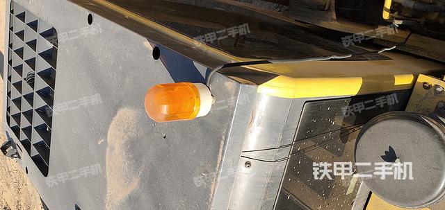 駕駛室頂部（整機(jī)外觀）